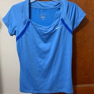 Women’s Nike shirt